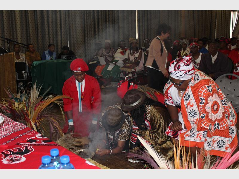 SANGOMA  +27786380840 A TRADITIONAL HEALER  in   PIET RETIEF, NKOMAZI, BRONKHORSTPRUIT, DENNILTON, DELMAS, VOLKSRUST, WHITE RIVER, KABOKWENI, HENDRINA, KRIEL, LYDENBURG, SCHOEMANSDAL, BELFAST, GRASKOP, MIDDLEBURG, Embalenhle, Ermelo, Siyabuswa