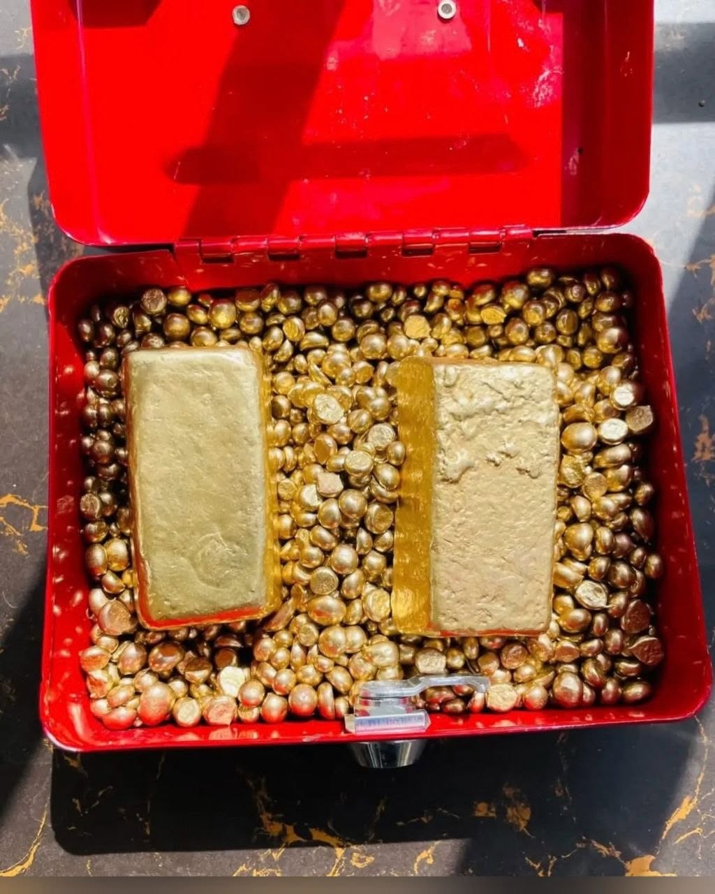 **BEST GOLD BARS AND NUGGETS SALES +256761842804** is your number one Gold Sellers  - Delivery Service in Abu Dhabi City